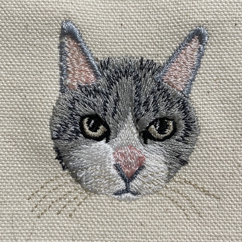 猫の刺繍